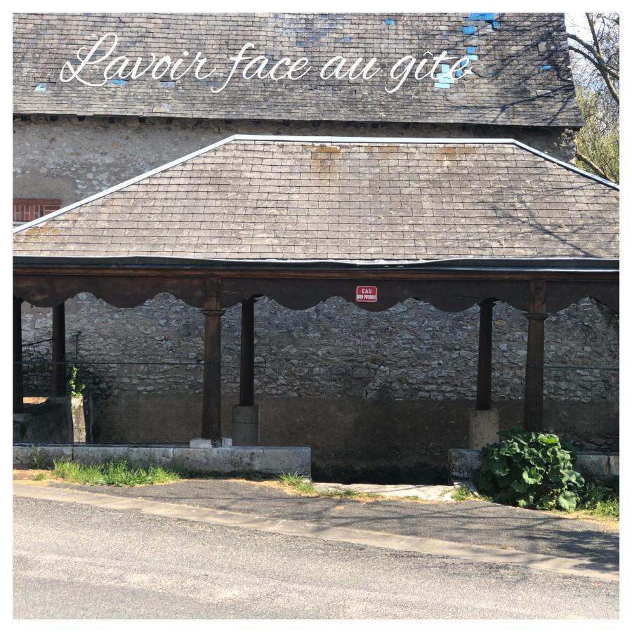 Le gîte du Lavoir - Les gîtes de joséphine Courbouzon  Exterior foto